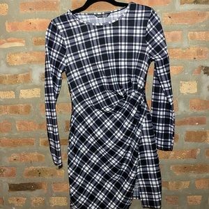 Black and white plaid long sleeve dress